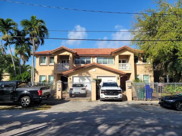 Reef Tropical Cleaning and Services