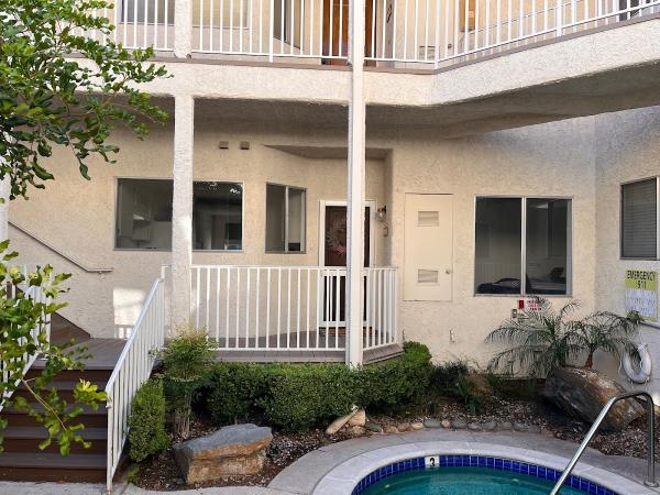 Royal Pane Windows & Doors