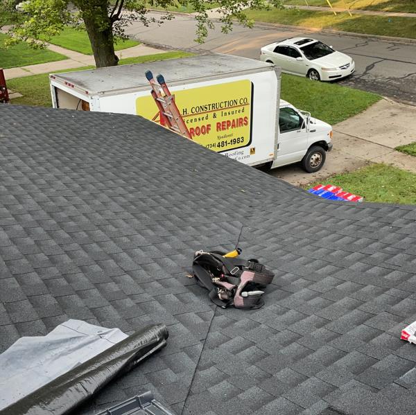 A H Construction & Roofing Co