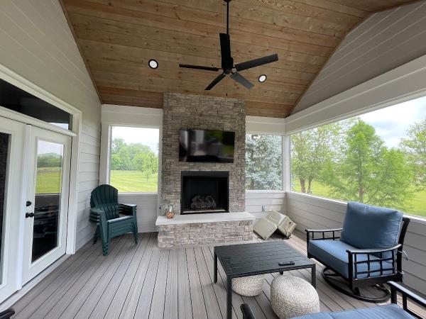 Artisan Outdoor Craftsman
