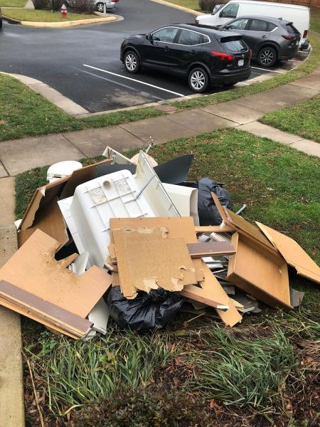 911 Junk Out- Junk Removal & Moving