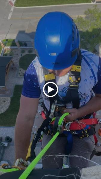 Aleksandar Atanasov Window Cleaning & Softwash LLC