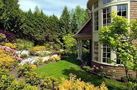 Commercial Lawn & Landscape
