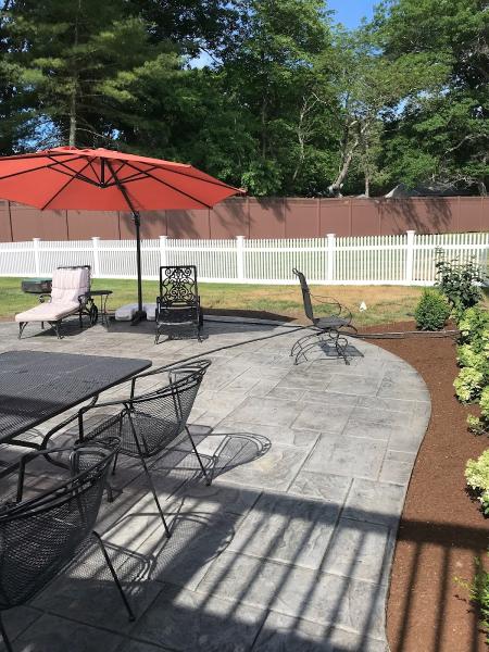 Distinctive Concrete LLC