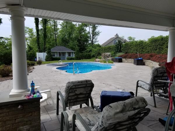 Brady Company Distinctive Landscaping