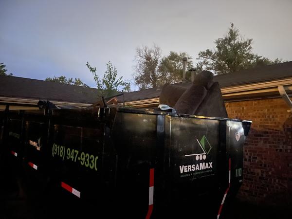 Versamax Hauling & Dumpster Service