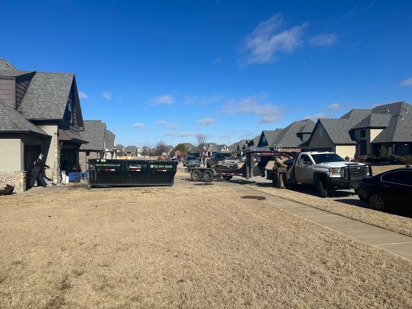 Versamax Hauling & Dumpster Service