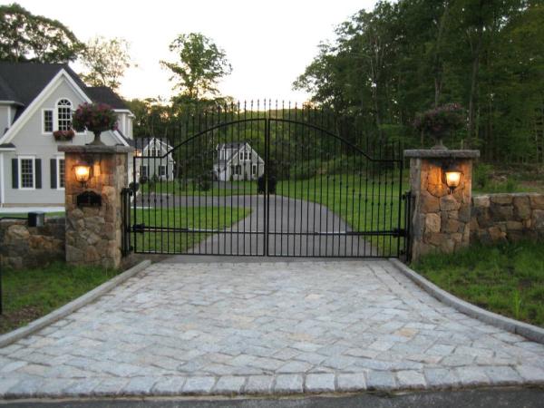 Roots Landscaping