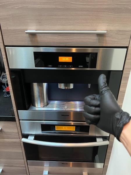 Appliance Repair Tech