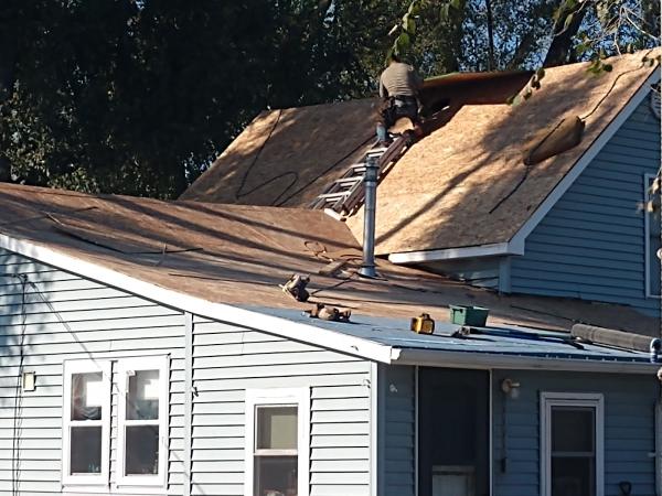 J & B West Roofing and Construction