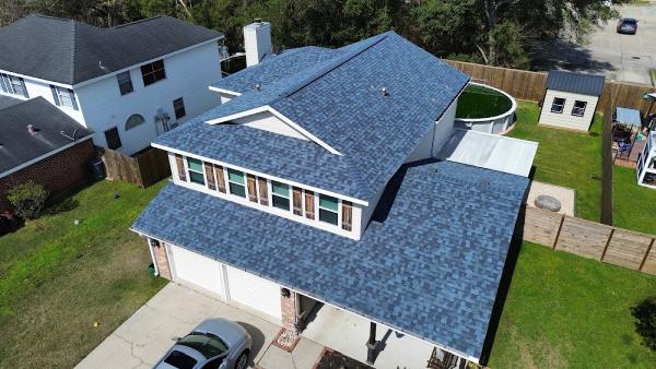 Crescent City Roofing & Construction