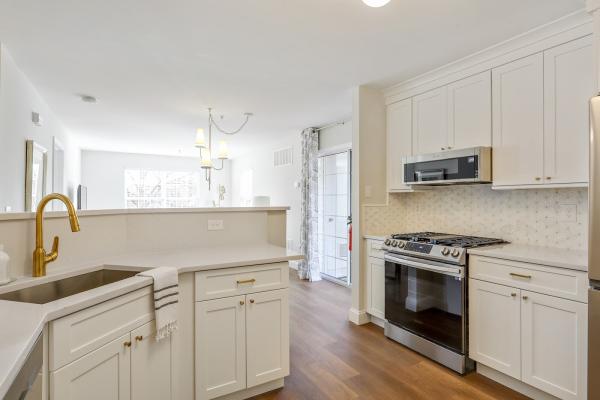 Global Cabinets LLC