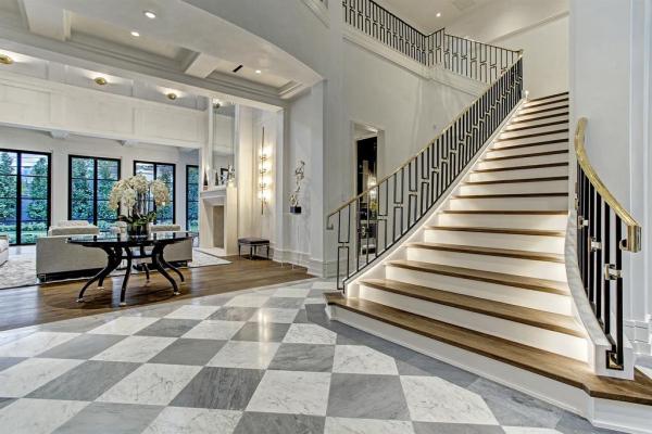 Iraj Taghi Custom Homes