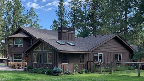 D & W Roofing LLC
