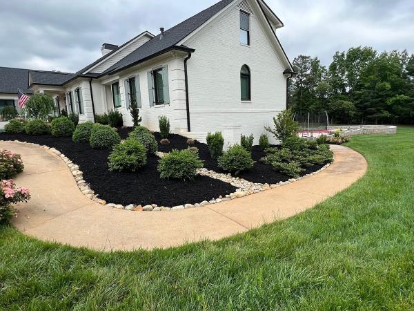 Morales Landscaping and Pine Straw Service