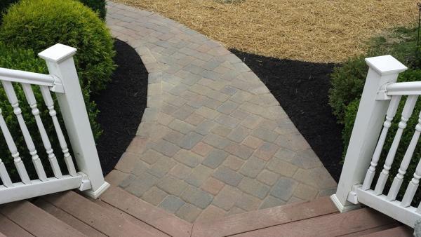 South Mountain Lawn & Landscape Inc.
