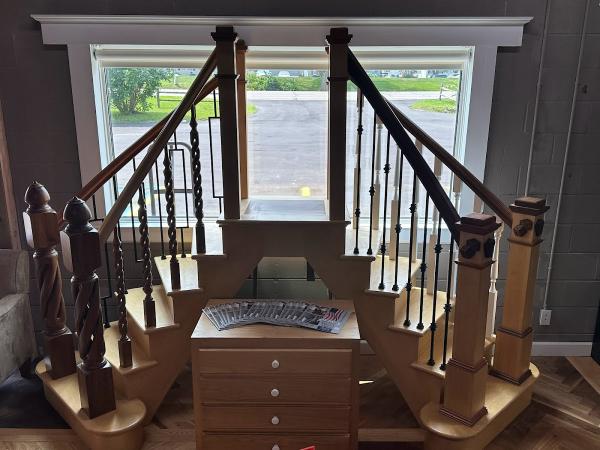 Professional Hardwood Flooring & Trim