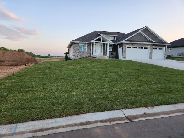 Extraordinary Landscape & Lawncare LLC