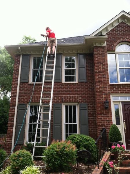 Roanoke Window Cleaning by Larry Puckett