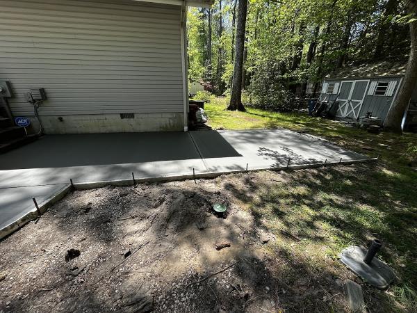 DC Concrete & Landscaping LLC