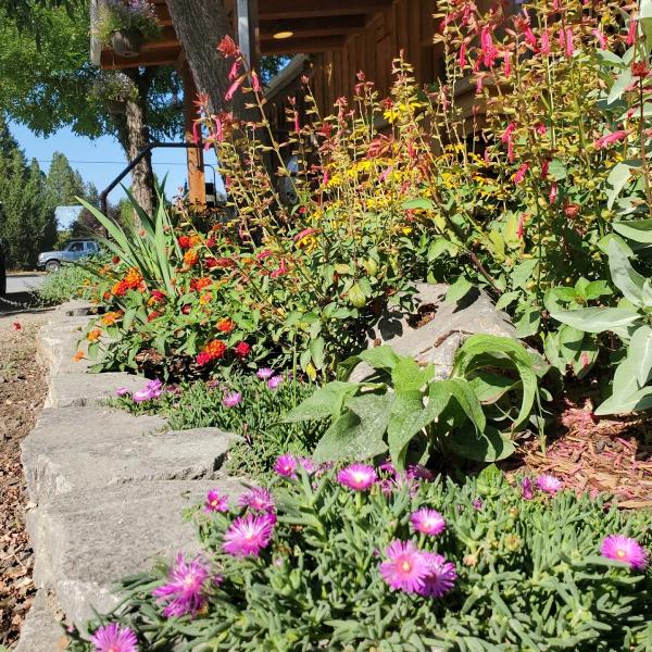Hawthorne Landscaping NW