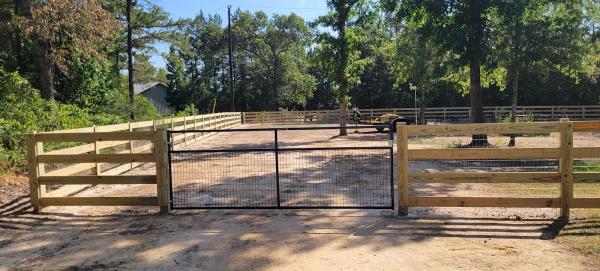 M & D Fencing