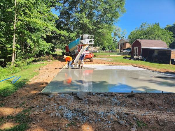R&M Concrete Construction LLC