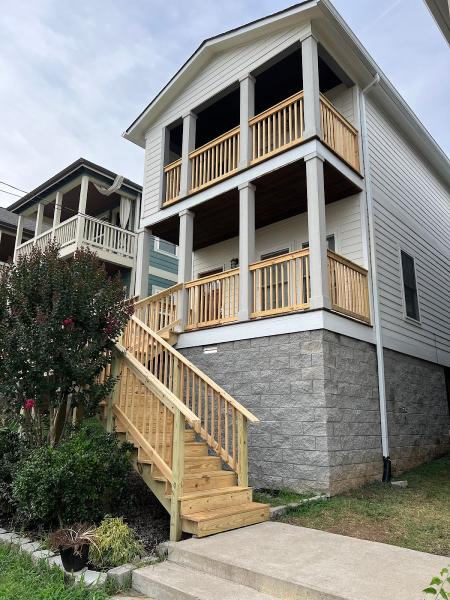 Peak Carpentry and Deck
