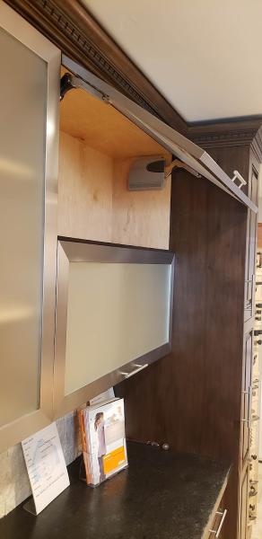 Oak Ridge Cabinets