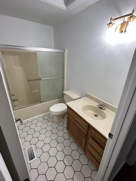 828s Man With a Hand Llc: Asheville Handyman