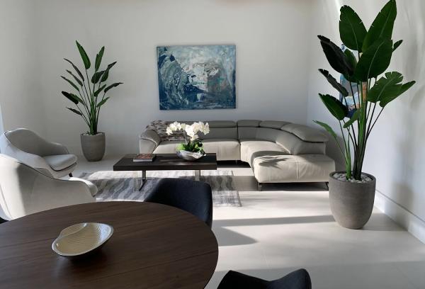 Robyn Monahan Interiors LLC