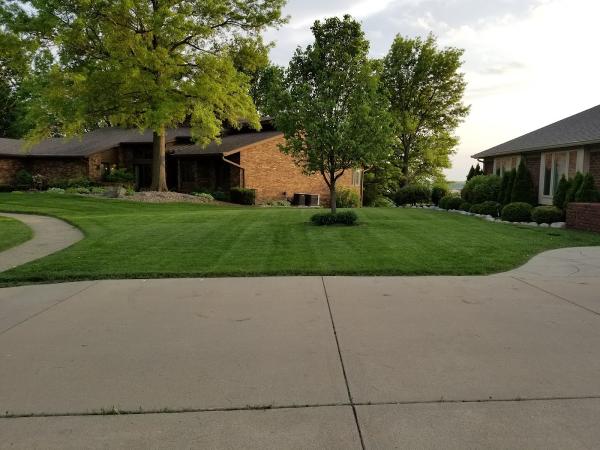 Superior Kut Lawn Specialist