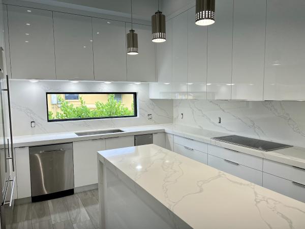 Roca Kitchen