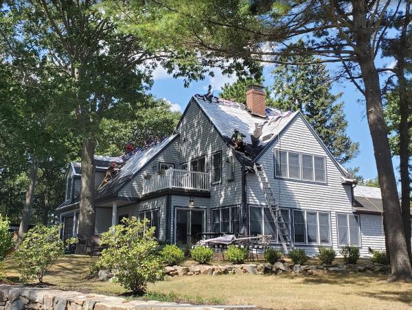 Mainely Roofing LLC