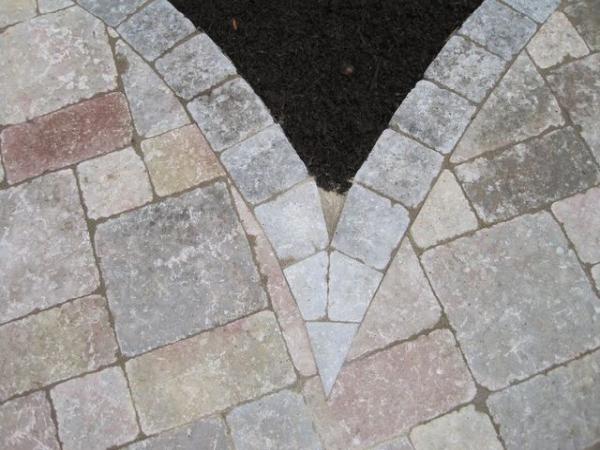 Dezine Land Construction & Care