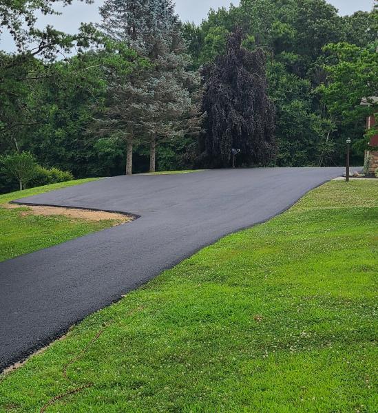 Hall's Paving