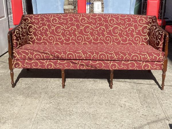Raynold's Upholstery & Refinishing