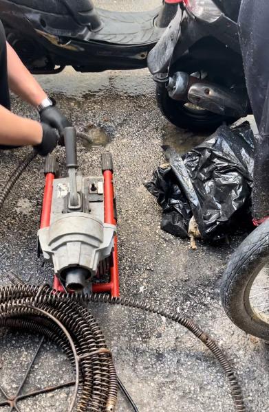 Wolf Plumbing Services LLC
