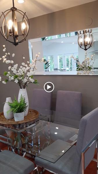 Chic Flips Home Staging