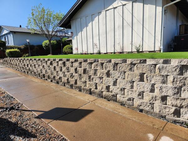 Grand Oaks Landscaping