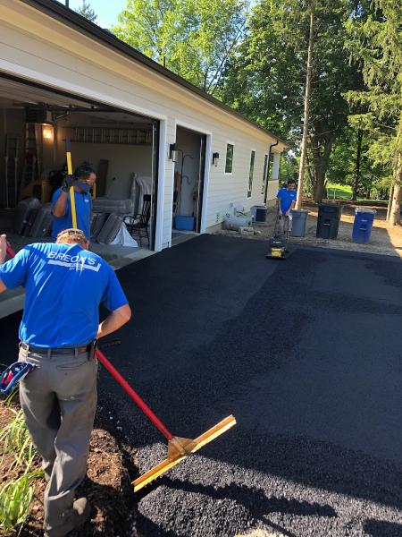 Breck's Paving