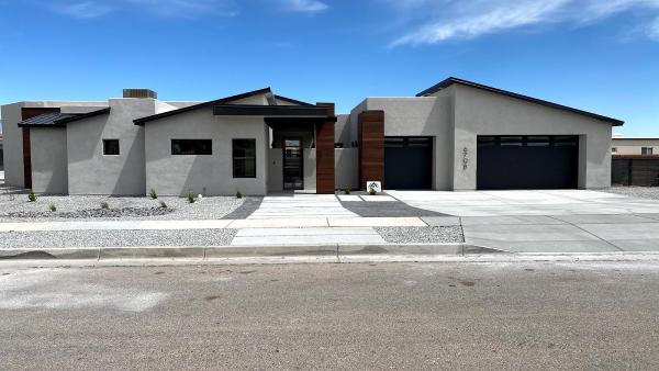 Troyer Homes INC