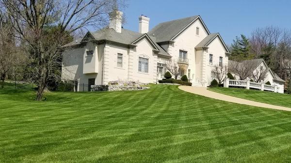 Saint Louis Lawn Care
