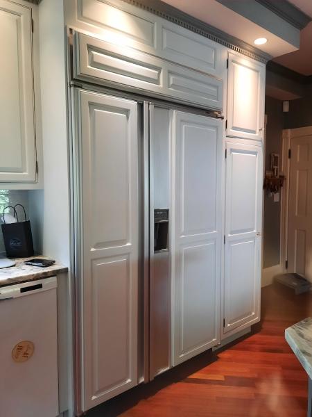Linda Loo Designs-- Cabinet Refinishing and Refacing