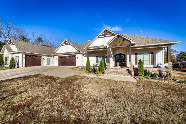 Casey Garrett-Hearn Realtor Keller Williams Realty Central