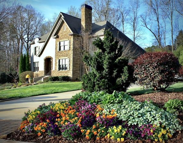 Felicity's Flowers Landscape Design & Installation