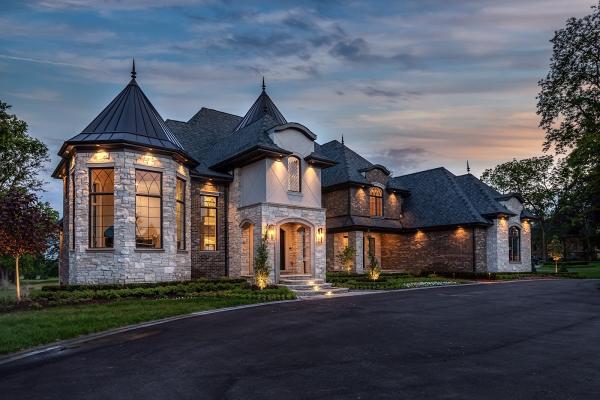 Sapphire Luxury Homes & Landscaping