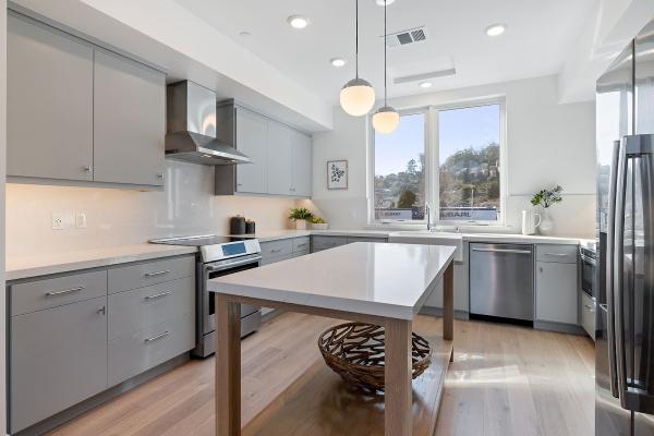 Custom Decor Cabinets