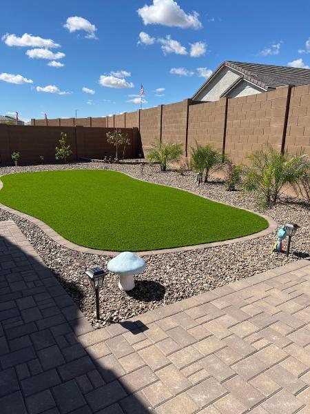 Sahuaros Landscape & Hardscape