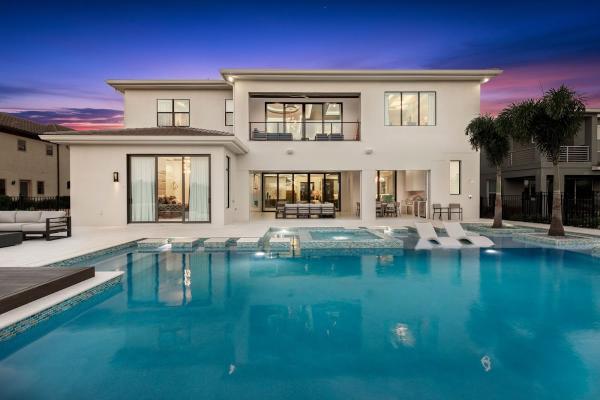 Suzanne Nichols Design Group Inc.
